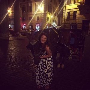 Meet your Posher, Lauren